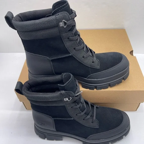 UGG Women's Lace-Up Boot
W / 1174492
W ASHTON WEATHERIZED LACE UP Boots Black - Picture 4 of 16